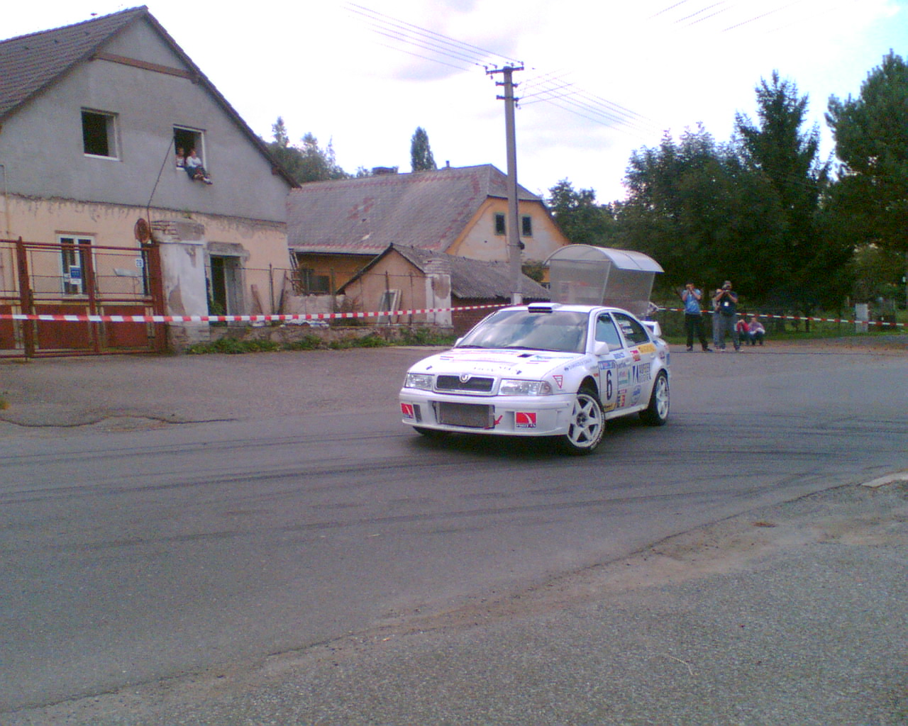 Zavi okno
